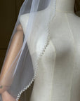 Bridal veil with pearls • Pearls edge veil