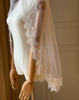 Veil chantilly lace • Eyelash lace veil