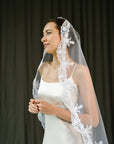 Mantilla veil • Trend 2025 - STYLE Mantilla