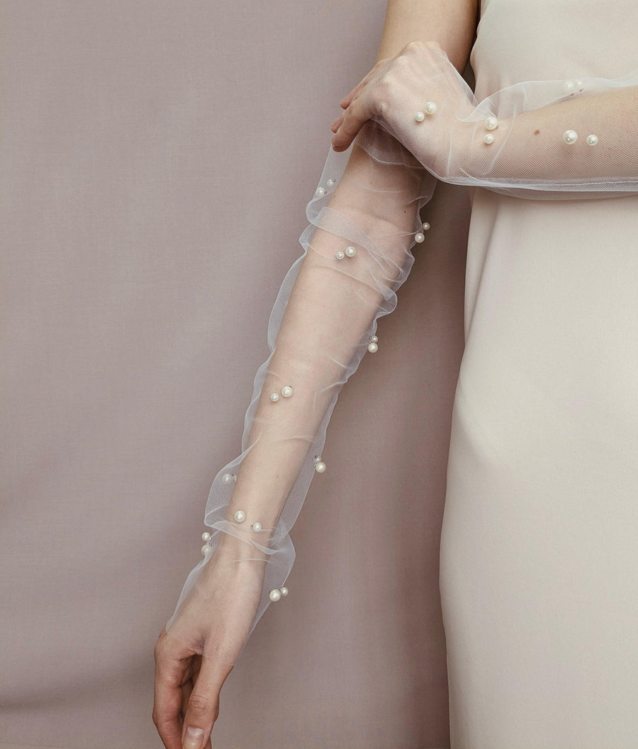 BRIDAL GLOVES • STYLE PEARLS