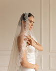 Chantilly lace mantilla veil
