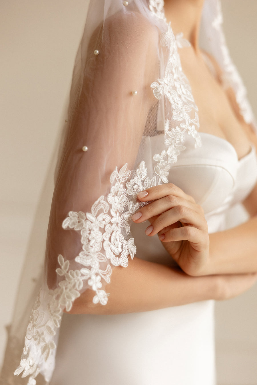 Lace veil with pearls • Unique wedding veil