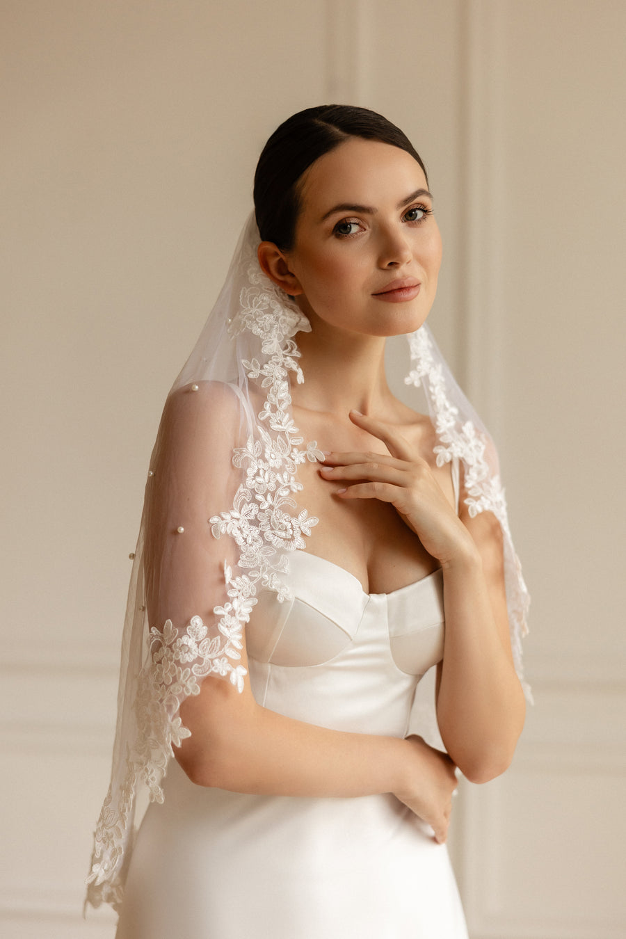 Lace veil with pearls • Unique wedding veil