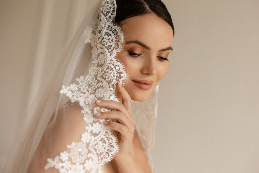 Lace veil with sequins • Royal wedding veil
