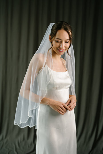 Bridal veil with pearls • Pearls edge veil