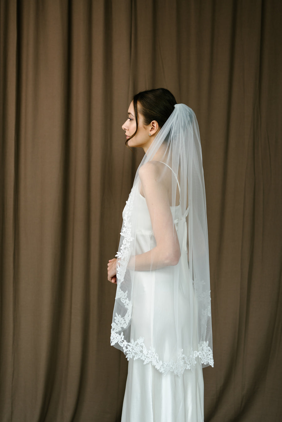 Lace wedding veil