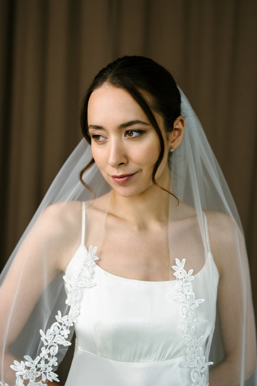Lace wedding veil