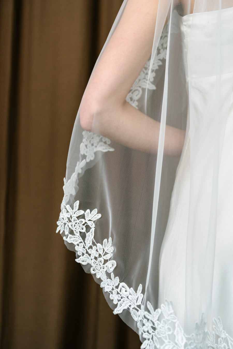 Lace wedding veil