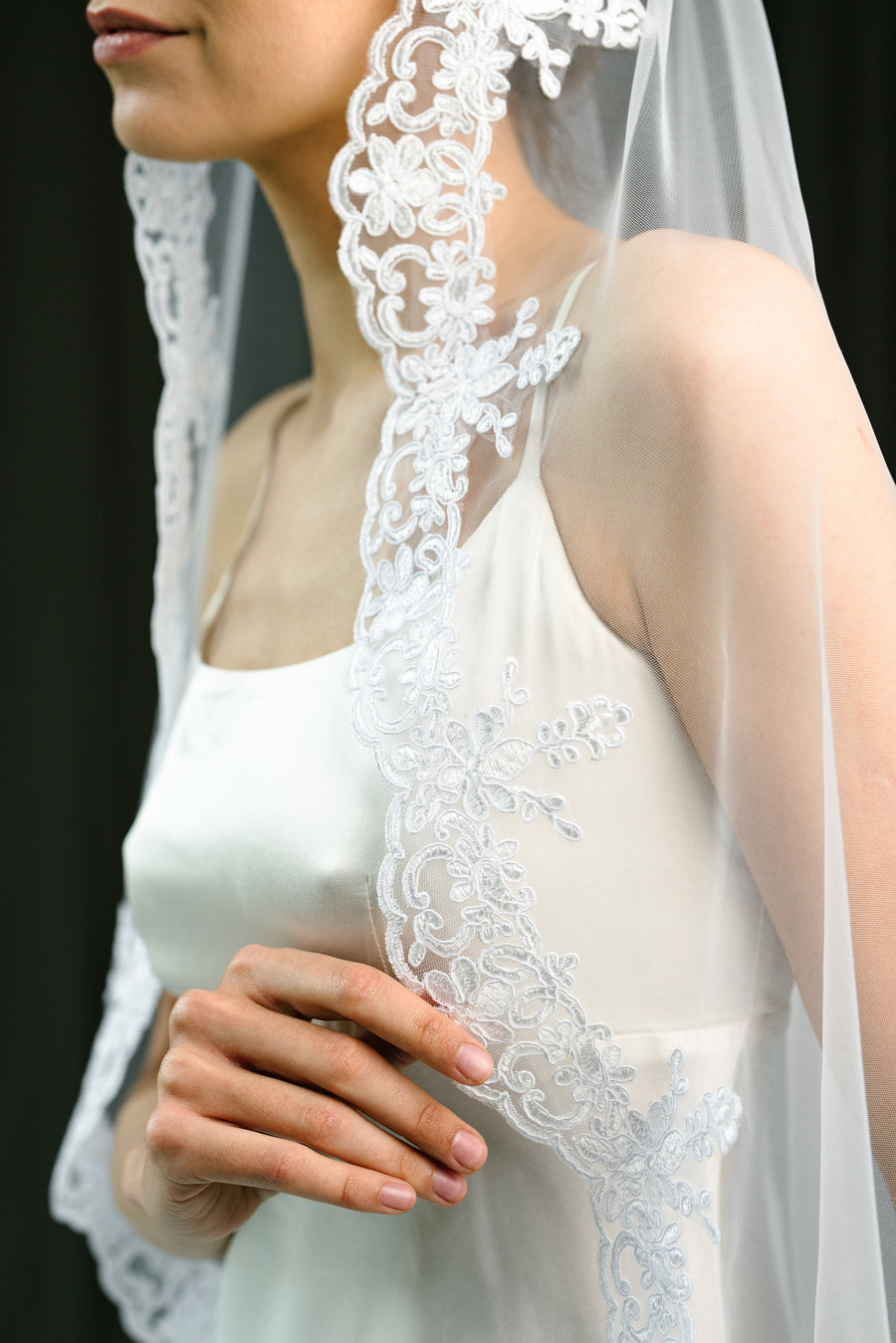 Mantilla veil • Trend 2025 -  STYLE Mantilla