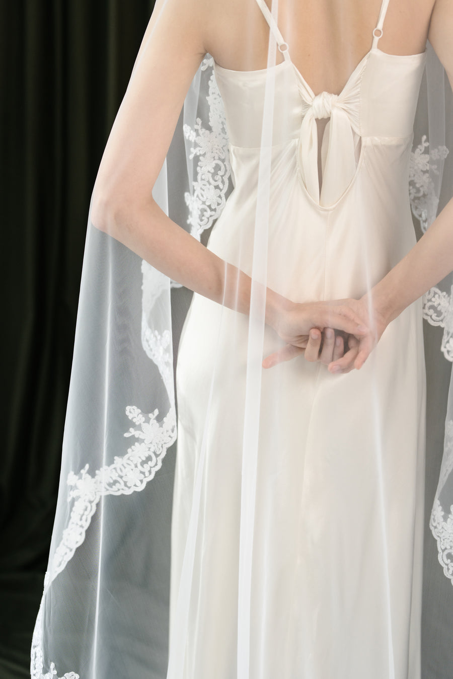 Mantilla veil • Trend 2025 -  STYLE Mantilla