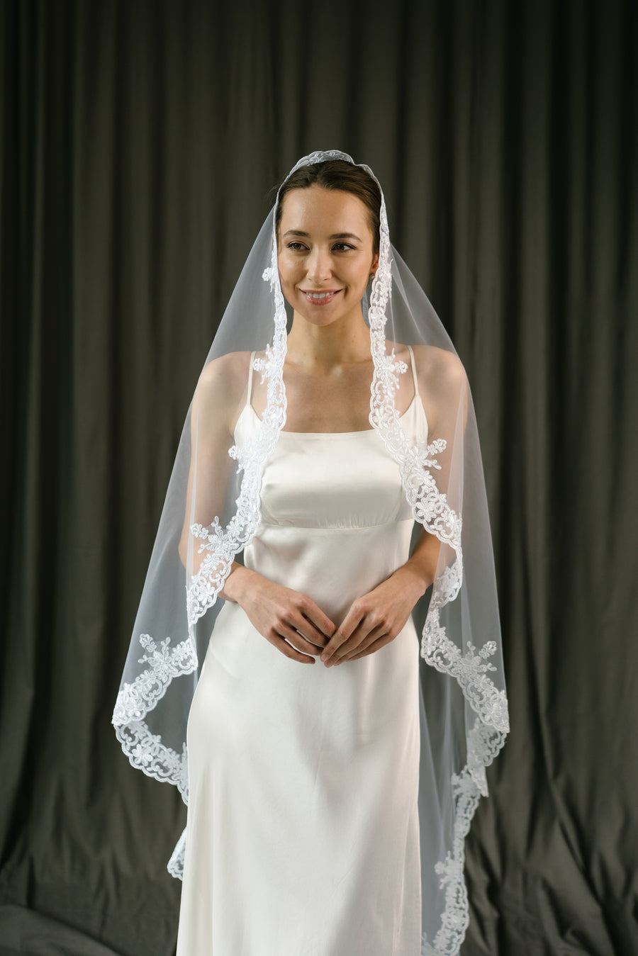 Mantilla veil • Trend 2025 -  STYLE Mantilla