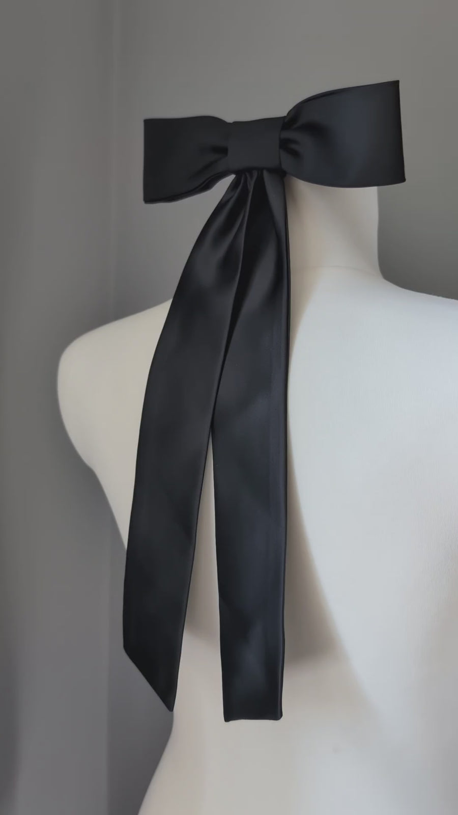 Evening gloves black and bow •  Style Serene